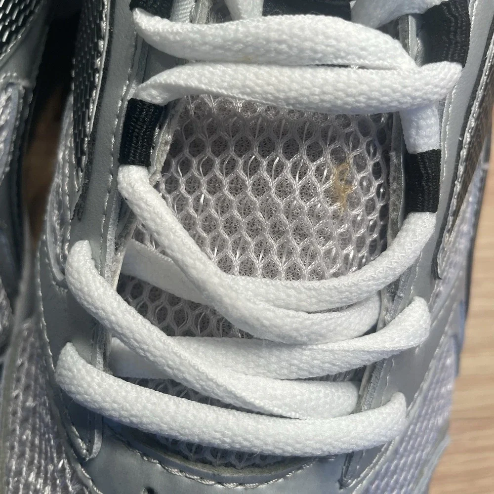 Reebok Pheehan Mens 10 4E X-WIDE Running Shoes Sneakers Silver White Black *READ